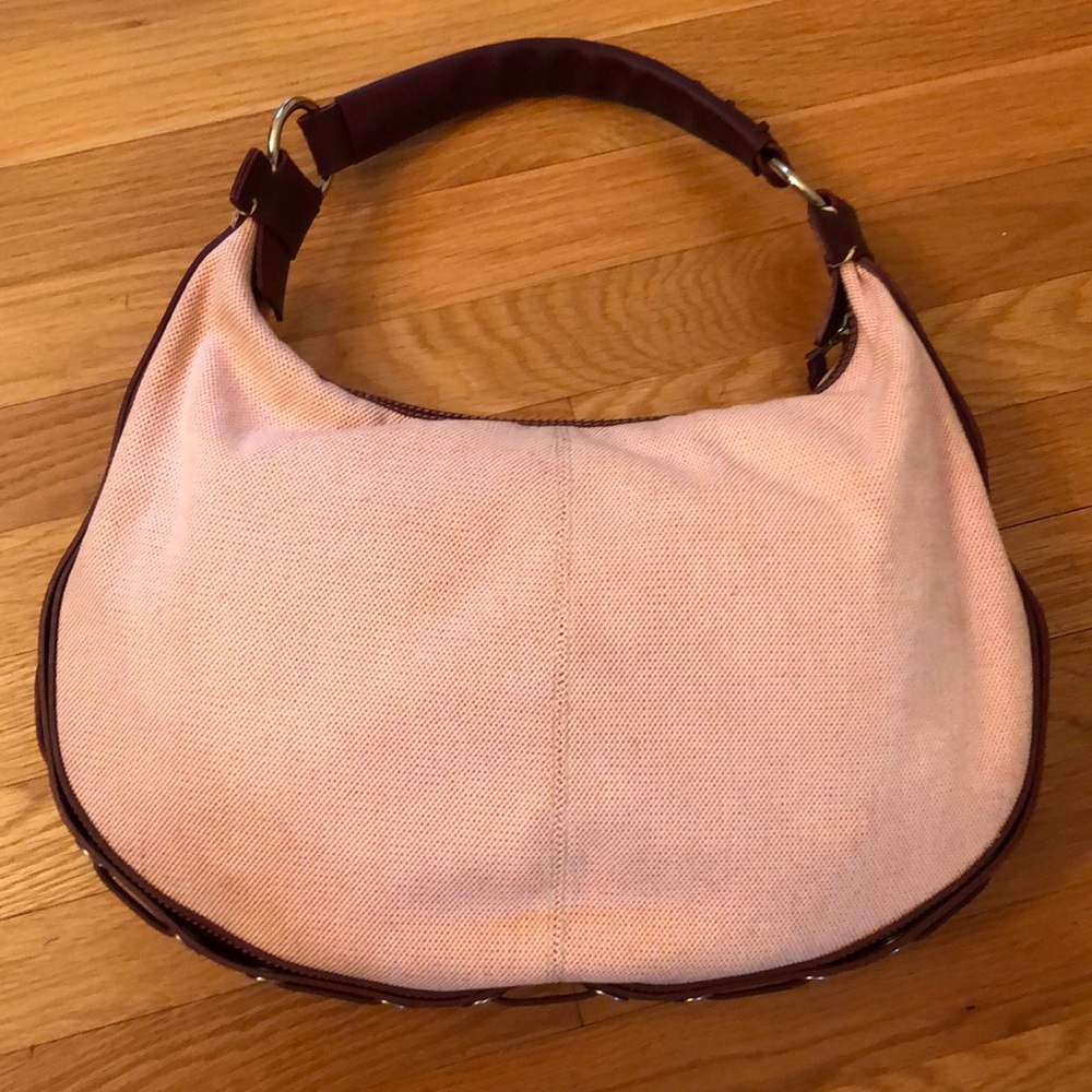 Brand new Dooney & Bourke purse never used!